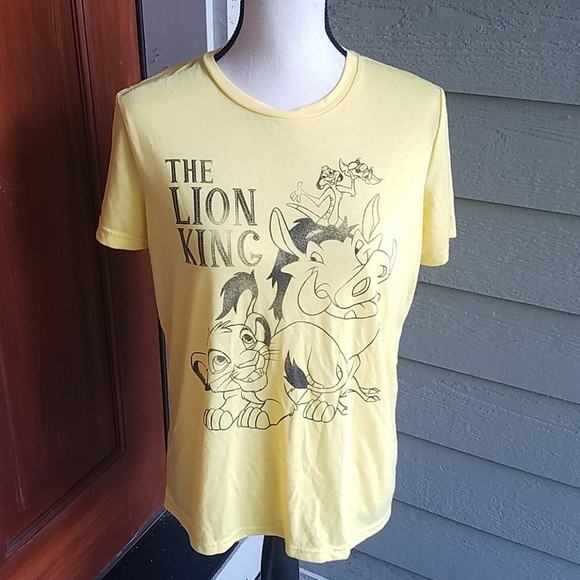 Disney Tops - DISNEY THE LION KING TSHIRT TEE M & XL DISNEP